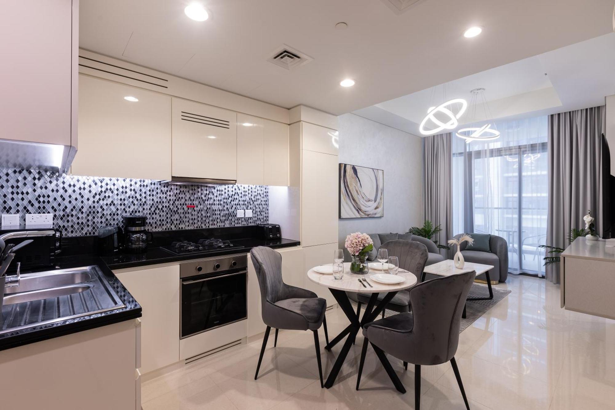 Elegantescape- 2br Next To Sheikh Zayed Road, Aykon