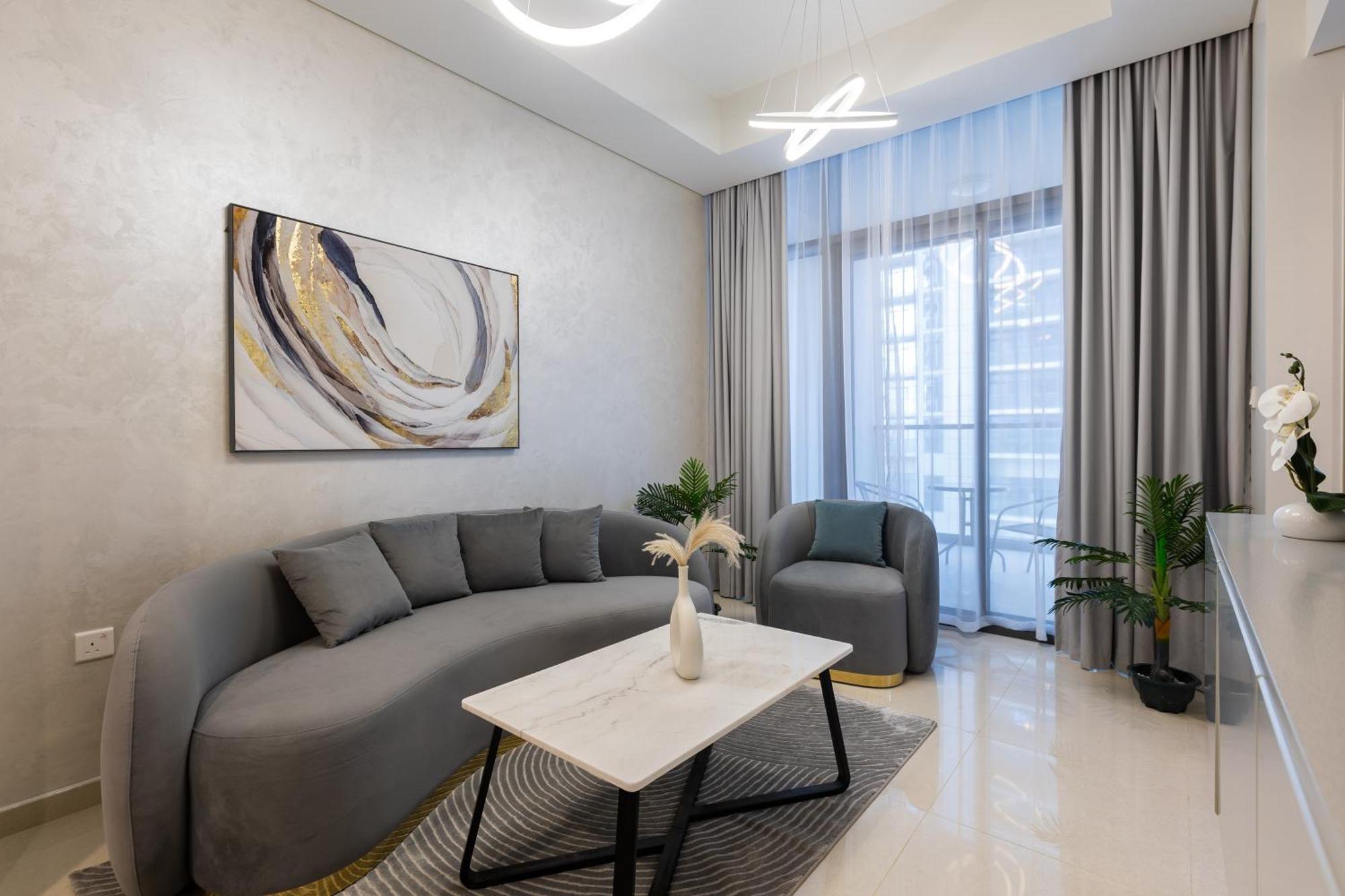 Elegantescape- 2br Next To Sheikh Zayed Road, Aykon Appartement